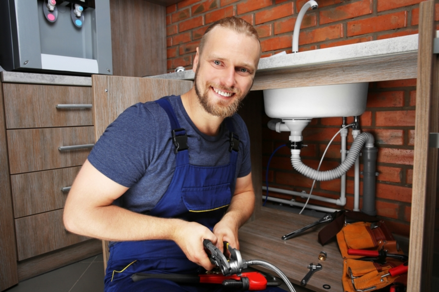 hot water heater plumber