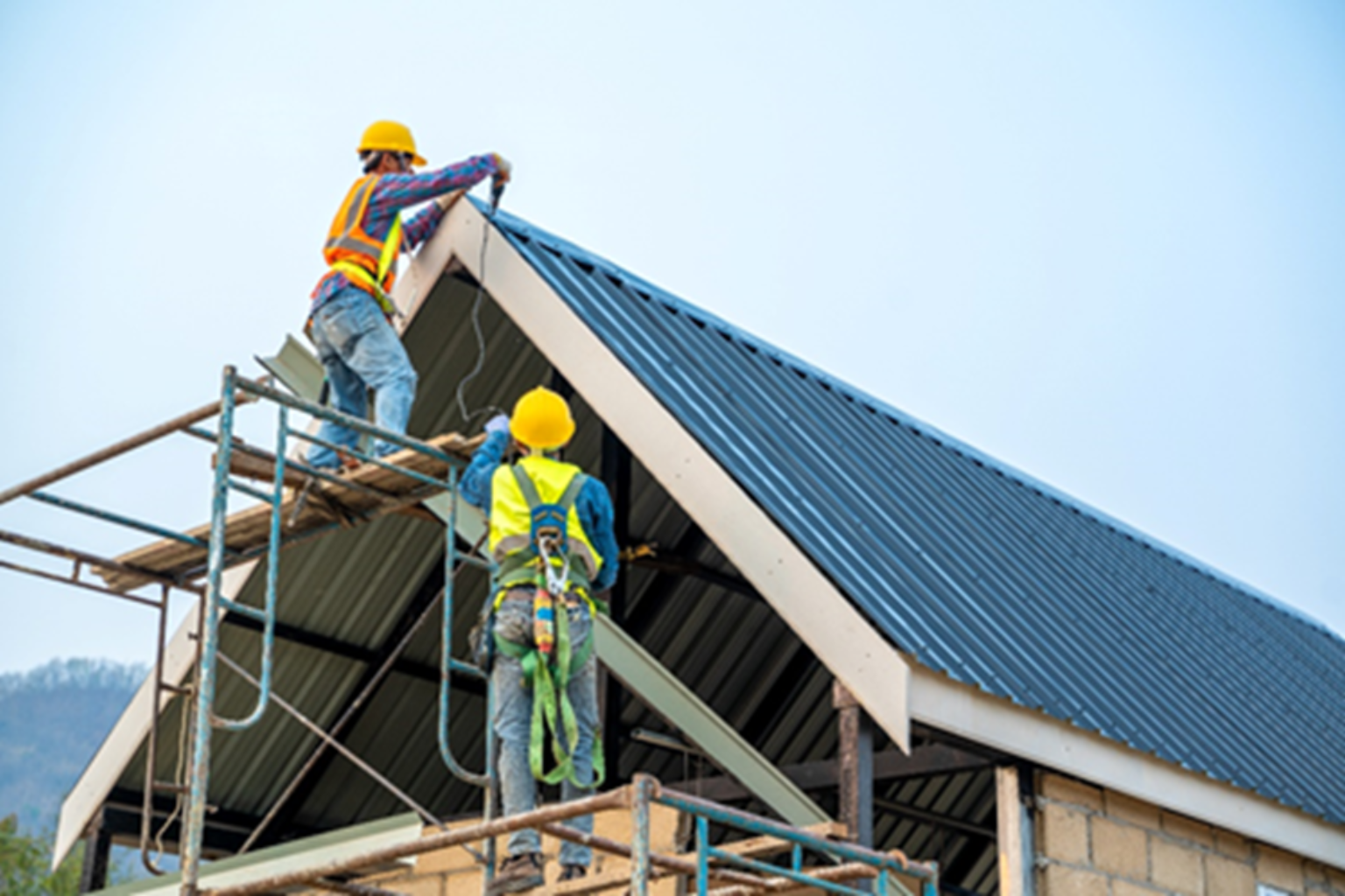metal roofing contractors